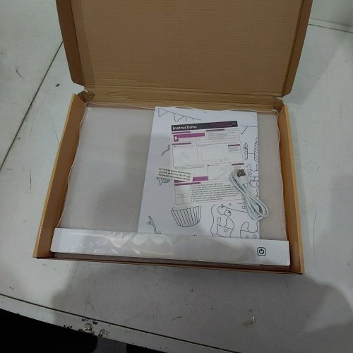VINTS RECHARGEABLE LED DRAWING BOARD WITH 7 MARKERS - 15.75"X11.81" - WHITE image 2