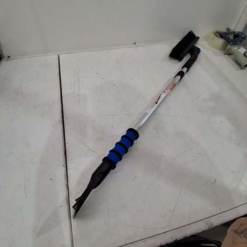 MALLORY EXTENDING SNOW BROOM WITH SWIVEL HEAD - 52" - BLUE image 2