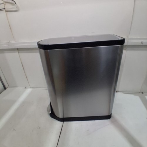 SIMPLEHUMAN DUAL COMPARTMENT RECYCLING STEP TRASH CAN WITH BUTTERFLY LID - 40L - SILVER - (MODEL: CW2017) image 2