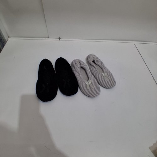 2PR WOMEN'S GEORGE SOFT SLIPPERS - MEDIUM (7-8) - BLACK/GREY STRIPED image 2