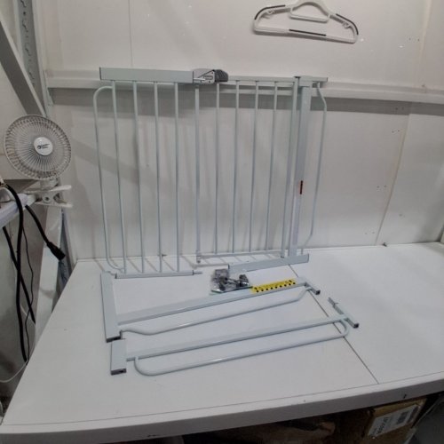 REGALO EASY STEP 49" EXTRA WIDE BABY GATE - 30"X49" - PLATINUM (MODEL: 1164 EP DS) image 2