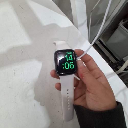ONN SMART WATCH CHARGER FOR APPLE WATCH - 6FT TYPE-C TO APPLE WATCH - WHITE BRAIDED image 2