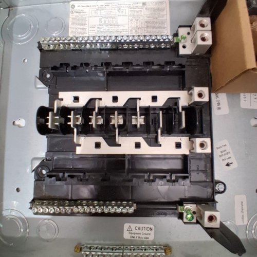 GE MAIN LUG INDOOR LOAD CENTER CONTRACTOR KIT - 125AMP - 24 CIRCUIT (MODEL: TLM1212CCUGK) image 4