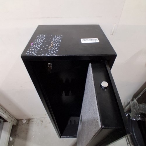 LANGGER V RIFLE SECURITY CABINET WITH IMPROVED QUICK ACCESS FOR 5-6 WEAPONS. ADJUSTABLE SHELF & INNER LOCKED COMPARTMENT - 57" X 14" - BLACK (MODEL: QHRS001A) image 6