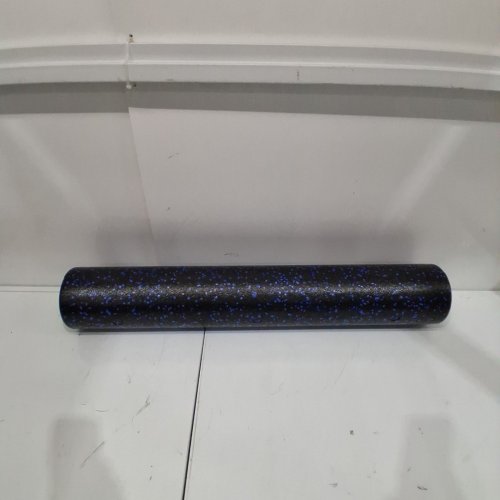 AMAZON BASICS NECK AND BACK SUPPORT FOAM ROLLER 36" - BLACK AND BLUE (MODEL:‎ B0D25JK13T) image 2