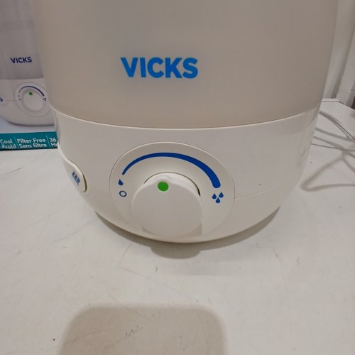 VICKS FILTER-FREE COOL MIST HUMIDIFIER - 3.8 L / 36 HRS - WHITE image 2