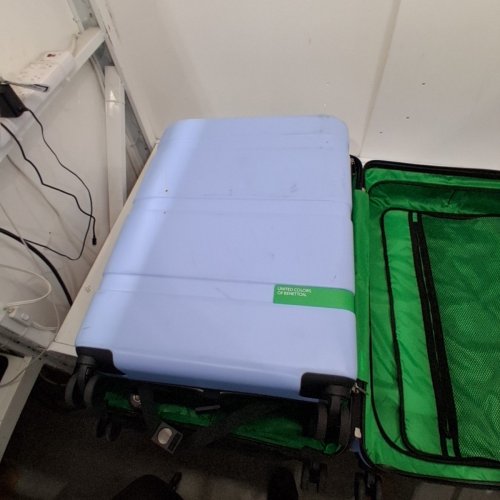 3PC BENETTON HARDSIDE SPINNER LUGGAGE SET - LIGHT BLUE/GREEN (MODEL: 2063191) image 7