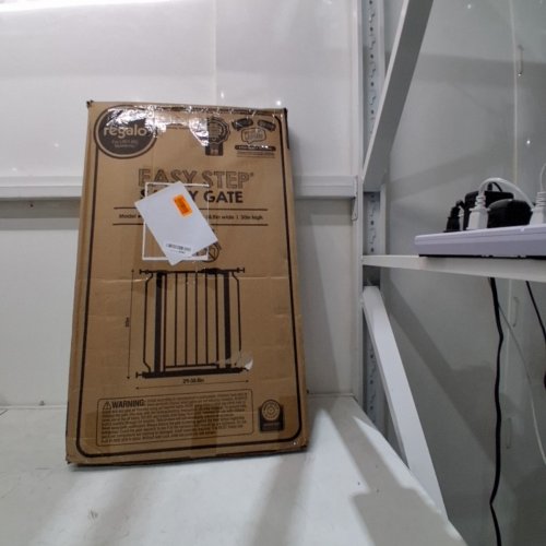 REGALO EASY STEP SAFETY GATE - 29"- 38.5" - WHITE - (MODEL- 1160-DS) image 3