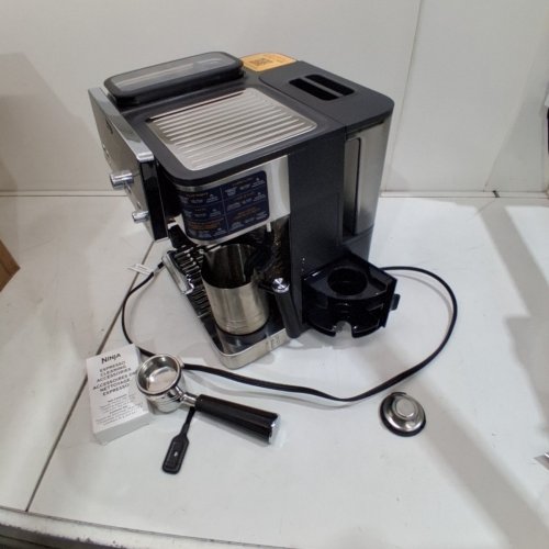 3-IN-1 NINJA LUXE CAFÉ SIGNATURE SERIES ESPRESSO MACHINE - SILVER/BLACK (MODEL: ES655CCO) image 6