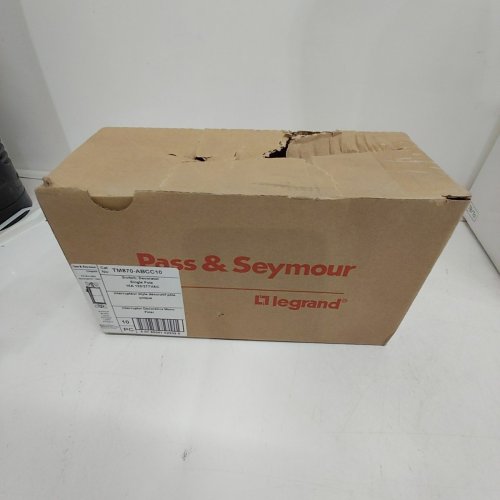 10PK LEGRAND PASS & SEYMOUR DECORATOR SINGLE POLE DECORATIVE SWITCH - 15A 120/277VAC - ANTIQUE BRASS (MODEL: TM870-ABCC10) image 2