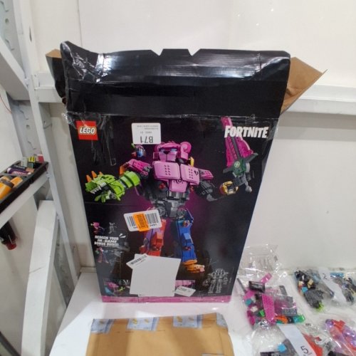2503PC LEGO FORTNITE MECHA TEAM LEADER FIGURE (MODEL: 77078) image 4