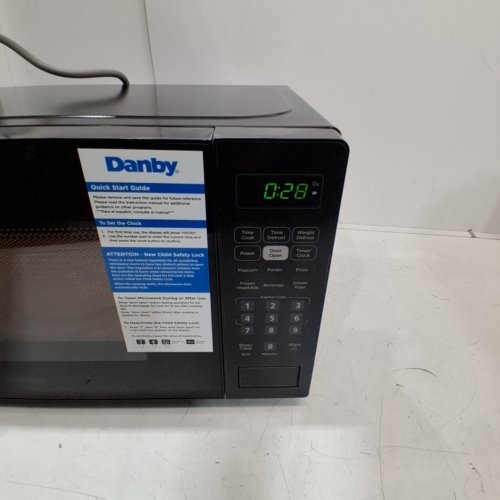 DANBY COUNTERTOP MICROWAVE - 700W - 0.7CU.FT - BLACK (MODEL: DBMW0721BBB) image 2