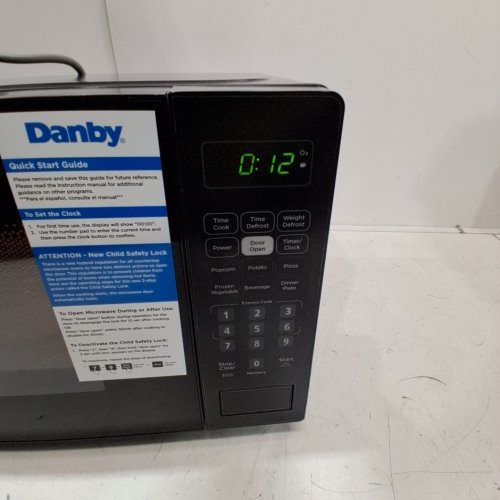 DANBY COUNTERTOP MICROWAVE - 700W - 0.7CU.FT - BLACK (MODEL: DBMW0721BBB) image 3