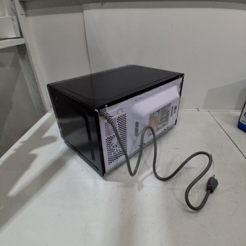 DANBY COUNTERTOP MICROWAVE - 700W - 0.7CU.FT - BLACK (MODEL: DBMW0721BBB) image 6