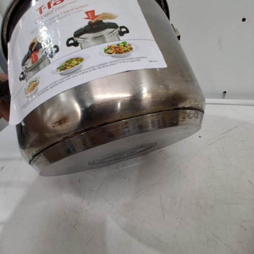 T-FAL CLIPSO STAINLESS STEEL PRESSURE COOKER - 6L - GREY/BLACK (MODEL: 7114000369) image 3