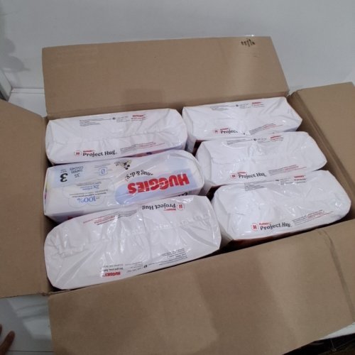 210PK HUGGIES SNUG AND DRY DIAPERS - SIZE 3 - WHITE image 2