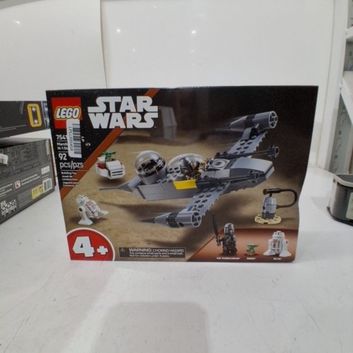 92PC LEGO STAR WARS MANDO AND GROGU’S N-1 STARFIGHTER (75410) image 2