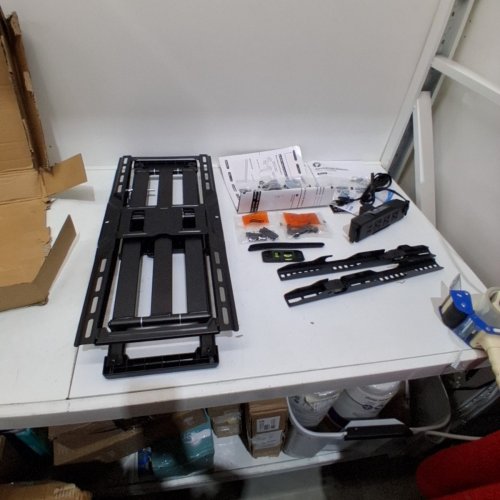 PIPISHELL FULL MOTION TV WALL MOUNT - 26-65" SCREENS - 99LBS CAPACITY - BLACK (MODEL: PILF19) image 2