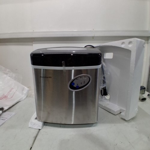 FRIGIDAIRE 48LBS ICE MAKER - STAINLESS STEEL - (EFIC115-SS) image 3