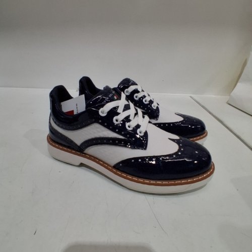 WOMEN'S DUCA DEL COSMA LAZIO GOLF SHOES - SIZE 5.5 - NAVY/WHITE (STYLE: DCG250031) image 3