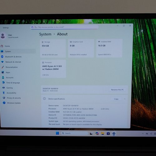 RAZER BLADE 14 (2025) GAMING LAPTOP - 14" OLED 3K | AMD RYZEN AI 9 365 | 16GB RAM | 1TB SSD | NVIDIA RTX 5060 | WINDOWS 11 HOME - BLACK - (MODEL: ‎RZ09-05305ES3) image 9
