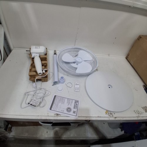 BLACK+DECKER STAND FAN WITH REMOTE - 16" - WHITE (MODEL: BFSR16W) image 3