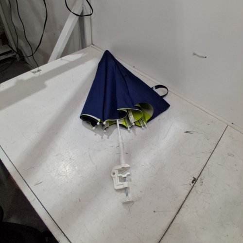 ROUND OUTDOOR CLAMP UMBRELLA - 4FT - BLUE/LIME image 2