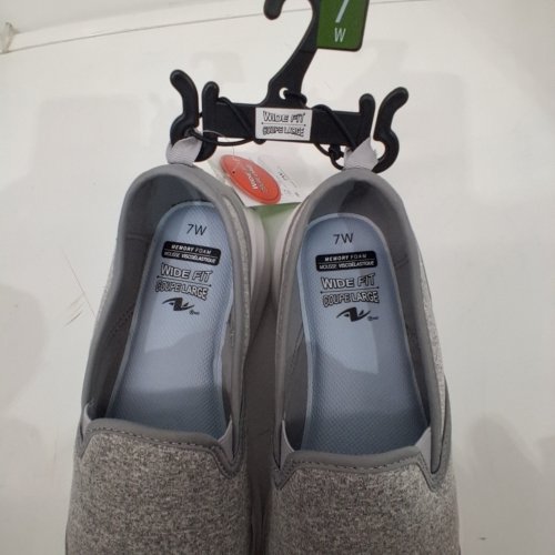 WOMEN'S ATHLETIC WORKS WIDE FIT SLIP-ON ATHLETIC SHOES WITH MEMORY FOAM - 7W - GREY/WHITE (STYLE: 26VIVAWWY24) image 2