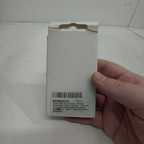 FOSMON RECHARGEABLE BATTERY PACK FOR XBOX ONE CONTROLLER - 1000 MAH (MODEL: C-10659) image 3