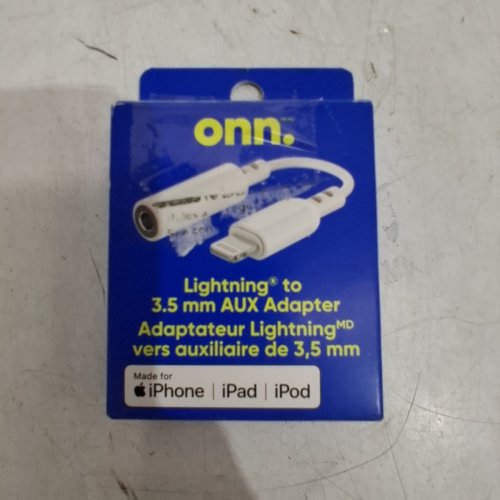 ONN. LIGHTNING TO 3.5 MM AUX ADAPTER - WHITE image 3