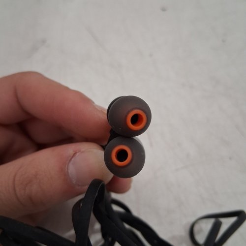 JBL TUNE 310C WIRED HEADPHONES WITH FLAT CABLE AND 3 BUTTON REMOTE AND MICROPHONE - USB-C - BLACK image 3