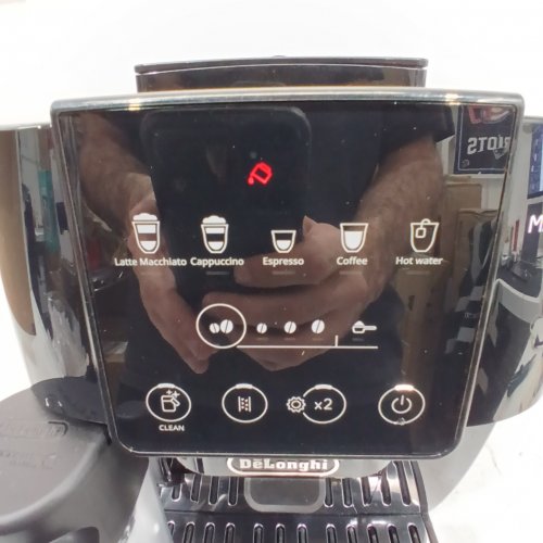 DE'LONGHI MAGNIFICA START FULLY AUTOMATIC ESPRESSO MACHINE WITH AUTOMATIC MILK FROTHER - BLACK (MODEL: ECAM22080B) image 2