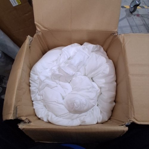MELLOW MARSHMELLOW COMFORTER - QUEEN - WHITE image 2