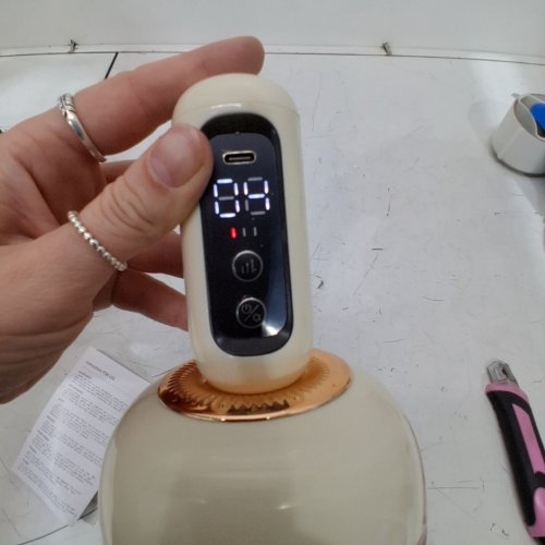 HANDHELD CELLULITE MASSAGE TOOL WITH RED LIGHT - OFF WHITE/ROSE GOLD (MODEL: JLS-002-YW-BS) image 2