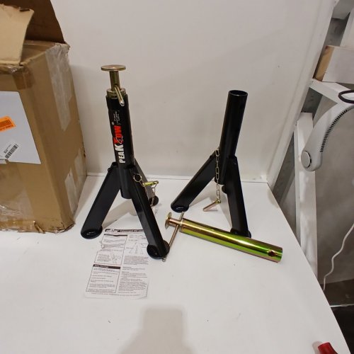 2PK PEAKTOW TELESCOPIC RV JACKS - 16"-32" HEIGHT - BLACK (MODEL: PTJ0822) image 3