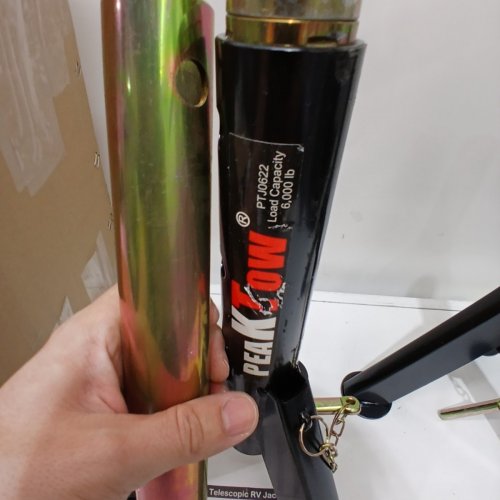 2PK PEAKTOW TELESCOPIC RV JACKS - 16"-32" HEIGHT - BLACK (MODEL: PTJ0822) image 4
