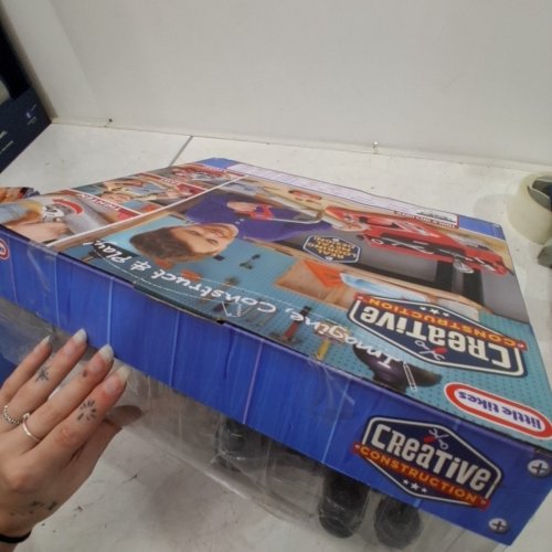 LITTLE TIKES CREATIVE CONSTRUCTION TOOL BOX SET - (MODEL:643262) image 4