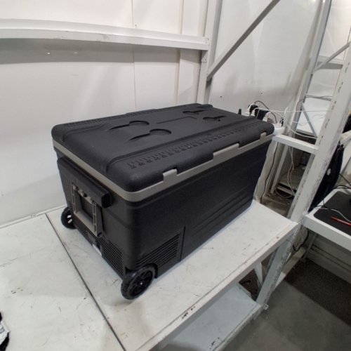 EUHOMY PORTABLE DIGITAL ELECTRIC CAR REFRIGERATOR/COOLER - 80QT - BLACK - (MODEL: U75) image 7