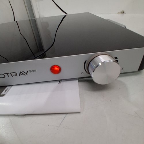 SALTON HOTRAY XL WARMING TRAY WITH TEMPERED GLASS - 400W -21" X 16" - BLACK - (MODEL: 2123123 / WT2148) image 2