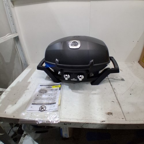 NAPOLEON TRAVELQ PORTABLE GRILL PROPANE - 12,000BTU- BLACK (MODEL: PRO285-BK) image 2