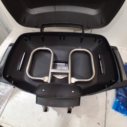 NAPOLEON TRAVELQ PORTABLE GRILL PROPANE - 12,000BTU- BLACK (MODEL: PRO285-BK) image 4