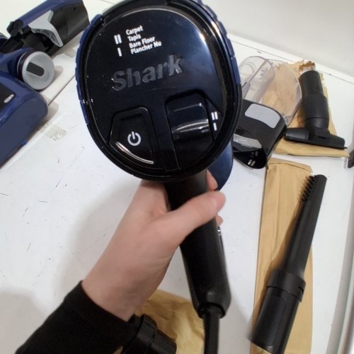 SHARK ULTRALIGHT PET PRO STICK/HANDHELD VACUUM CLEANER - 120V - BLUE (MODEL: HZ600C) image 2