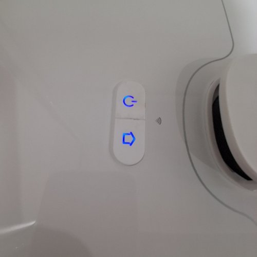 HONITURE ROBOT VACUUM CLEANER - AUTO EMPTY AND RECHARGING STATION - 2 IN DUST AND WATER CONTAINER - 14.4V - 42W - WHITE (MODEL: Q6-SE/SD80) image 2