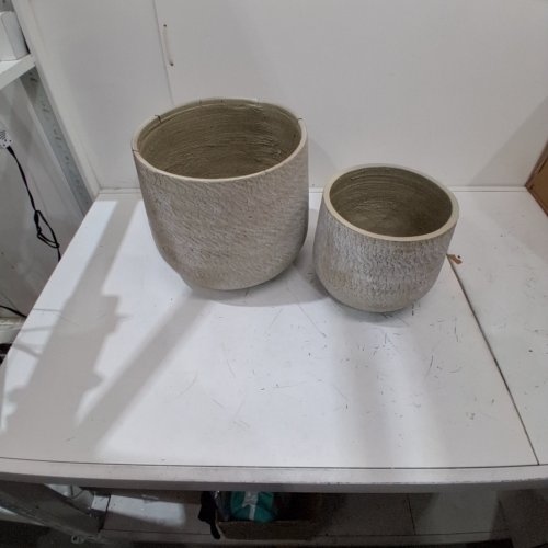 2PK ABBOTT COLLECTION EXTRA LARGE ROUGH TEXTURE PLANTERS - 9" X 13" - GREY image 2