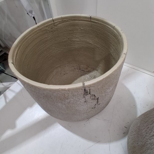 2PK ABBOTT COLLECTION EXTRA LARGE ROUGH TEXTURE PLANTERS - 9" X 13" - GREY image 4