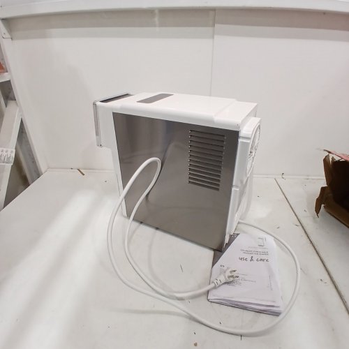 FRIGIDAIRE COUNTERTOP TOUCHSCREEN CHEWABLE NUGGET ICE MAKER WITH AUTO SELF CLEANING - 33LBS/DAY - WHITE (MODEL: EFIC232-WHITE) image 5