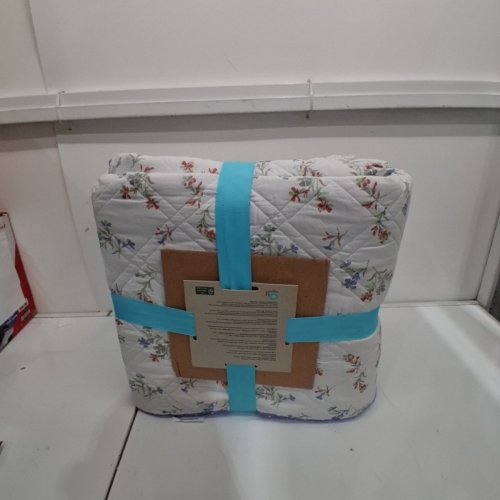 3PC MARTHA STEWART BERNADETTE DISTY 100% COTTON QUILT SET - KING - BLUE/WHITE - (MODEL : MSEA-QST-KING-KING-04) image 3