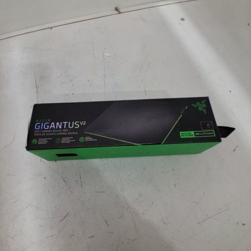 RAZER GIGANTUS V2 CLOTH GAMING MOUSE PAD - MEDIUM (10"X14") image 2