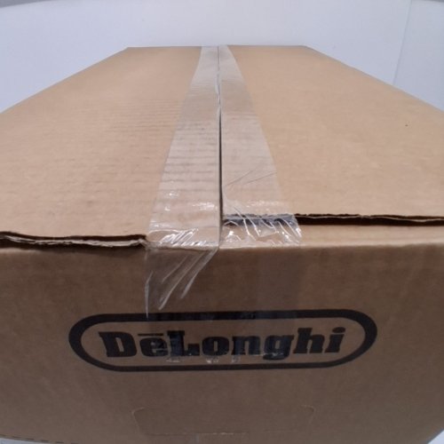 DE'LONGHI MAGNIFICA START FULLY AUTOMATIC ESPRESSO MACHINE WITH AUTOMATIC MILK FROTHER - BLACK (MODEL: ECAM22080B) image 2
