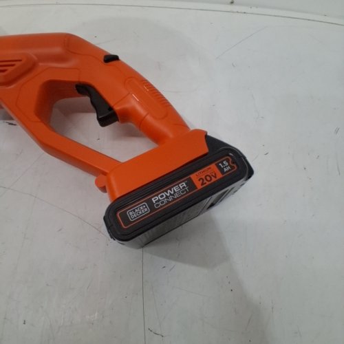 BLACK+DECKER STRING TRIMMER/EDGER - 10" - 20V - BLACK/ORANGE (MODEL: LST201) image 2